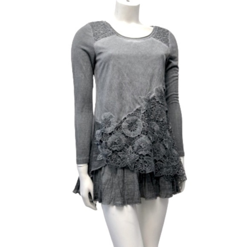CLEO long sleeve pretty boho tunic dress. Crochet lace with ruffle hem. EEUC